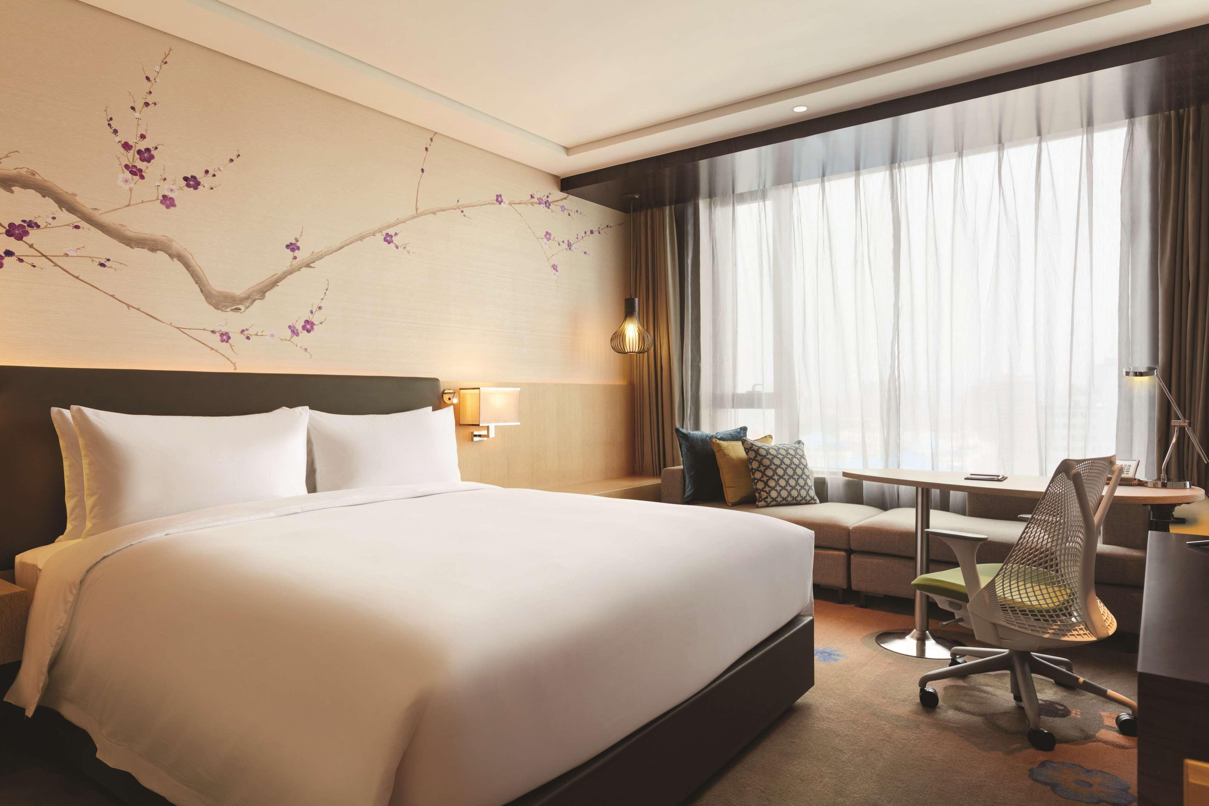 Hilton Garden Inn Dandong Exterior photo