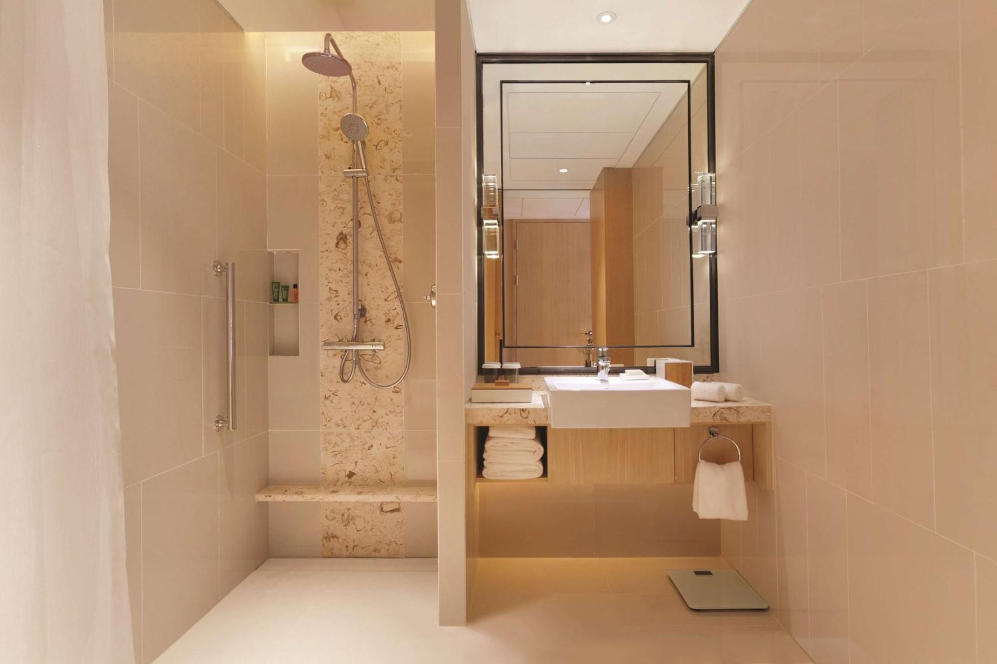 Hilton Garden Inn Dandong Exterior photo